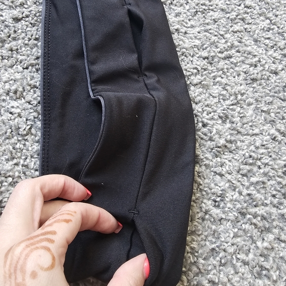 NWT Flip Belt - Picture 9 of 9